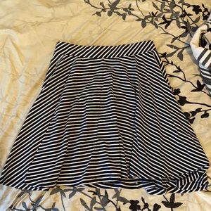 Striped flowy mini skirt
